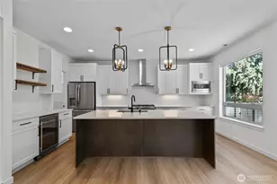 10546 20th Ave NE, Seattle, WA 98125 - Photo 13