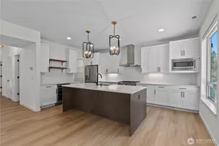 10546 20th Ave NE, Seattle, WA 98125 - Photo 11