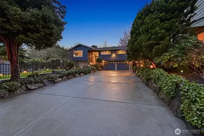 3601 NE 100th Street, Seattle, WA 98125 - Photo 3