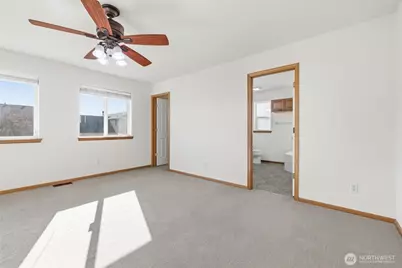 1804 SW Olive Street, Oak Harbor, WA 98277 - Photo 17