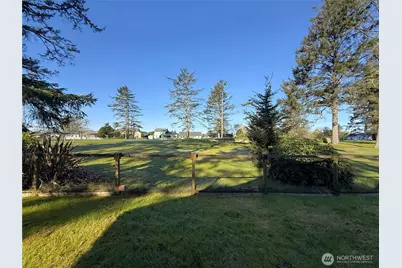 381 Dolphin Avenue NE, Ocean Shores, WA 98569 - Photo 31