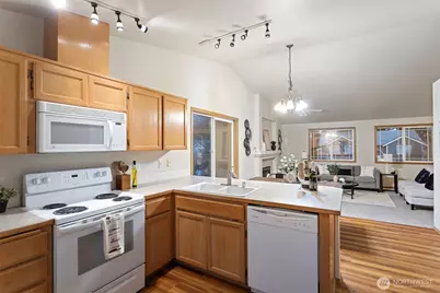 17512 17th Avenue E, Spanaway, WA 98387 - Photo 11