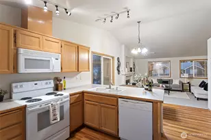 17512 17th Ave E, Spanaway, WA 98387 - Photo 11