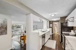 2500 W Manor Pl, Seattle, WA 98199 - Photo 9