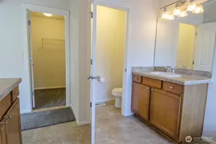 4621 S 214th Pl, Kent, WA 98032 - Photo 11