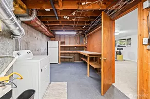 1767 N Bridgeview Dr, Tacoma, WA 98406 - Photo 35