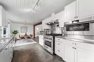 1767 N Bridgeview Dr, Tacoma, WA 98406 - Photo 17