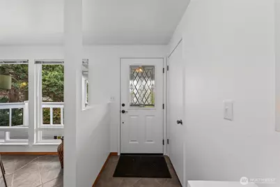 1767 N Bridgeview Drive, Tacoma, WA 98406 - Photo 7