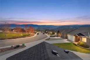 2263 S Melody Ln, East Wenatchee, WA 98802 - Photo 3