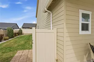 2263 S Melody Ln, East Wenatchee, WA 98802 - Photo 37