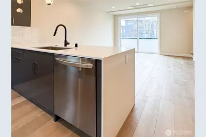 6949 42nd Avenue S, Seattle, WA 98118 - Photo 3