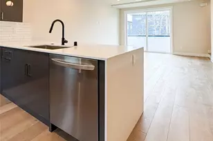 6949 42nd Ave S, Seattle, WA 98118 - Photo 3