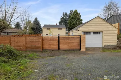 7223 S 120th Street, Seattle, WA 98178 - Photo 31