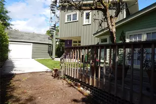 7321 35th Ave SW, Seattle, WA 98126 - Photo 3