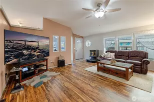 3027 35th Ave Ct E, Tacoma, WA 98443 - Photo 13