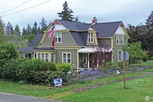 204 W Harris Ave, Oakville, WA 98568 - Photo 1