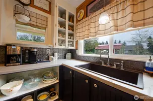204 W Harris Ave, Oakville, WA 98568 - Photo 11