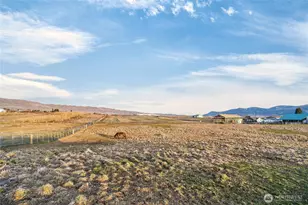 2775 4th St SE, East Wenatchee, WA 98802 - Photo 3