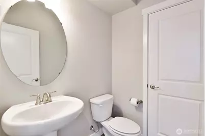 8779 151st Court E, Puyallup, WA 98375 - Photo 9