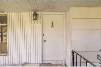 1305 N 171st Street, Shoreline, WA 98133 - Photo 15