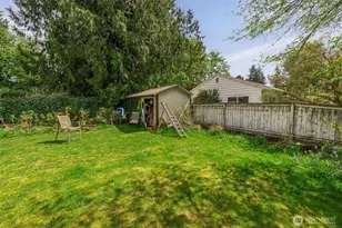 1305 N 171st St, Shoreline, WA 98133 - Photo 23