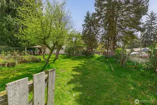 1305 N 171st St, Shoreline, WA 98133 - Photo 21