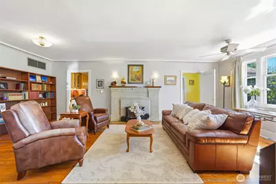 211 S 15th Street, Renton, WA 98055 - Photo 5