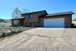 611 Hillcrest Cir Dr, Omak, WA 98841 - Photo 3