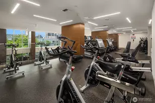 588 Bell St, Seattle, WA 98121 - Photo 23