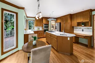 19225 SE 25th St, Sammamish, WA 98075 - Photo 13