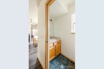 10047 17th Avenue SW, Seattle, WA 98146 - Photo 5