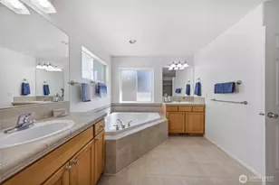 1123 S 36th St, Renton, WA 98055 - Photo 19