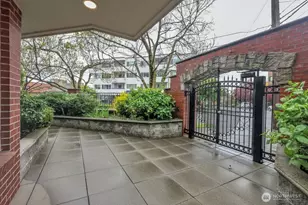 530 4th Ave W, Seattle, WA 98119 - Photo 27
