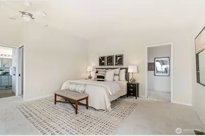 555 Galer Street, Seattle, WA 98109 - Photo 21