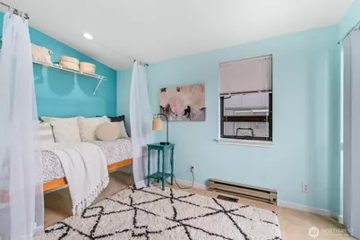 555 Galer Street, Seattle, WA 98109 - Photo 29