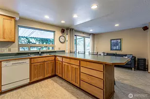 1808 Riverview Dr NE, Auburn, WA 98002 - Photo 5