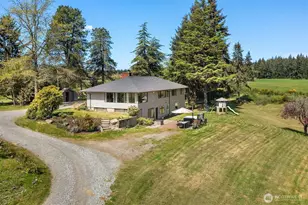 12504 SW 232nd St, Vashon, WA 98070 - Photo 37