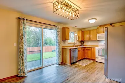 2416 N 25th Place, Mount Vernon, WA 98273 - Photo 5