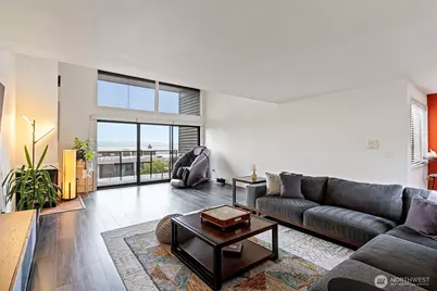 611 S State Street #9, Kirkland, WA 98033 - Photo 1