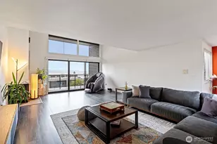 611 S State St, Kirkland, WA 98033 - Photo 1