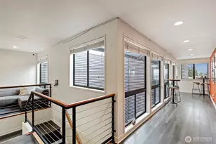 611 S State St, Kirkland, WA 98033 - Photo 9