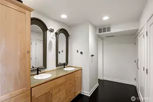 611 S State St, Kirkland, WA 98033 - Photo 21