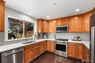 1003 Shelton Ave NE, Renton, WA 98056 - Photo 11