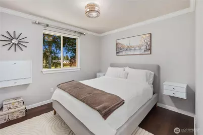 1003 Shelton Ave NE, Renton, WA 98056 - Photo 17