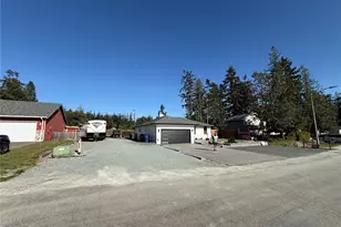 749 Commodore Ln, Camano Island, WA 98282 - Photo 33