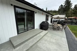 749 Commodore Ln, Camano Island, WA 98282 - Photo 15