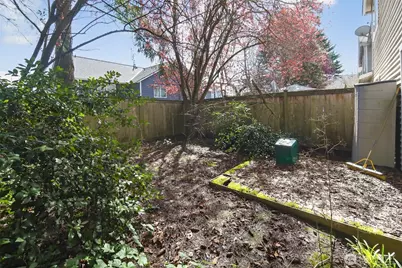 15511 35th Avenue W #F, Lynnwood, WA 98087 - Photo 3