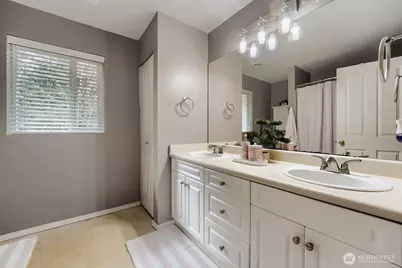 15150 140th Way SE #V104, Renton, WA 98058 - Photo 13