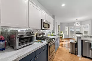 9069 Eagle Point Loop Road SE, Lakewood, WA 98498 - Photo 7