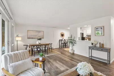 17110 NE 45th Street #30, Redmond, WA 98052 - Photo 7
